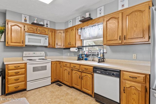 2530 Dogwood Lane, Talbott, TN 37877
