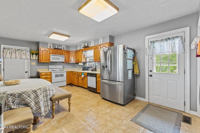 2530 Dogwood Lane, Talbott, TN 37877