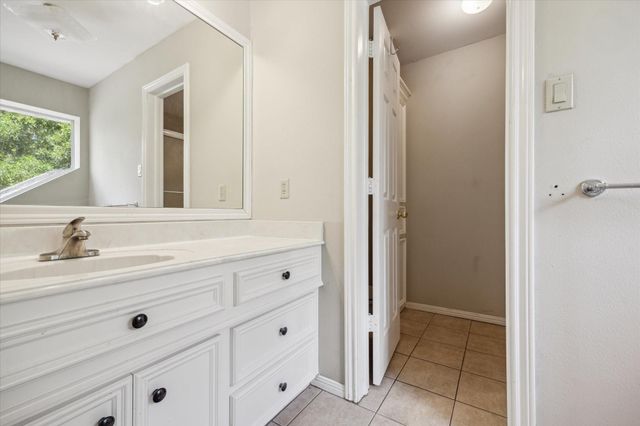 491 Oak Forest Road, Bellville, TX 77418