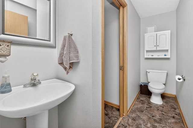 2005 N Dakota Avenue, Ames, IA 50014