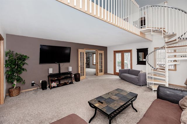2005 N Dakota Avenue, Ames, IA 50014