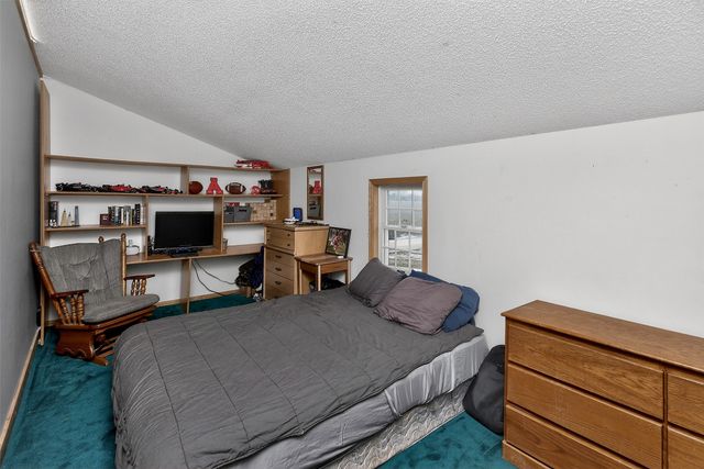 2005 N Dakota Avenue, Ames, IA 50014