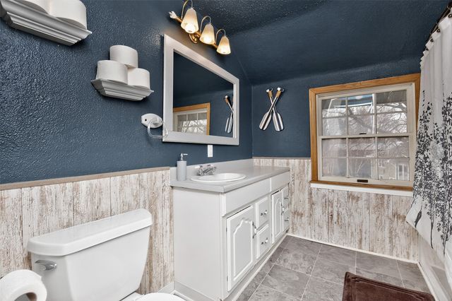 2005 N Dakota Avenue, Ames, IA 50014