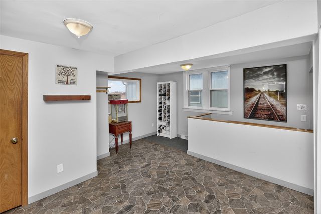 2005 N Dakota Avenue, Ames, IA 50014
