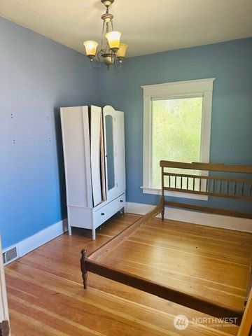3210 NW 69th Street, Seattle, WA 98117