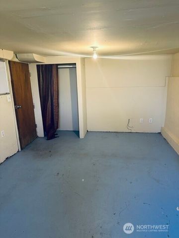 3210 NW 69th Street, Seattle, WA 98117
