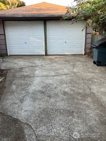 3210 NW 69th Street, Seattle, WA 98117