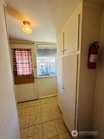 3210 NW 69th Street, Seattle, WA 98117