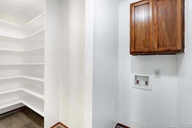 6943 SUNSHINE TREE DR, San Antonio, TX 78249