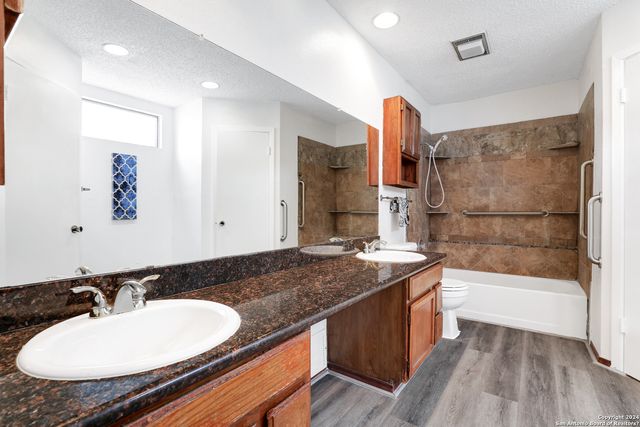 6943 SUNSHINE TREE DR, San Antonio, TX 78249