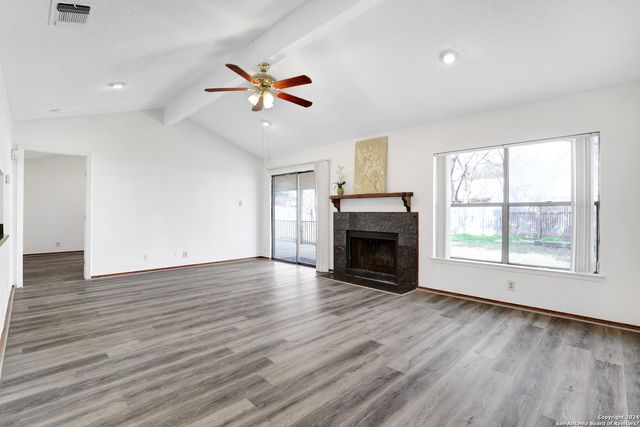 6943 SUNSHINE TREE DR, San Antonio, TX 78249