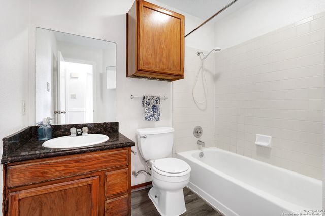 6943 SUNSHINE TREE DR, San Antonio, TX 78249