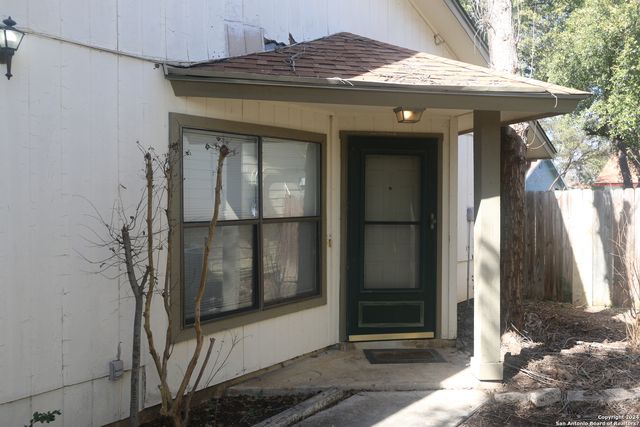 6943 SUNSHINE TREE DR, San Antonio, TX 78249