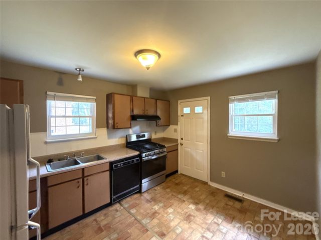 701 Echo Cove Lane, Charlotte, NC 28273