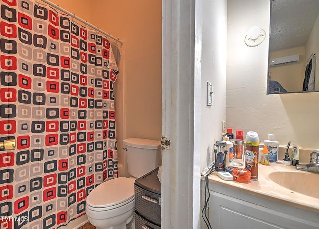 1703 Windsor Avenue, Bristol, TN 37620