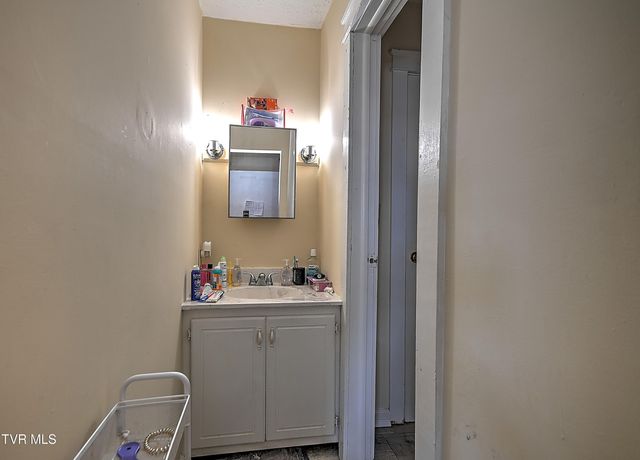 1703 Windsor Avenue, Bristol, TN 37620