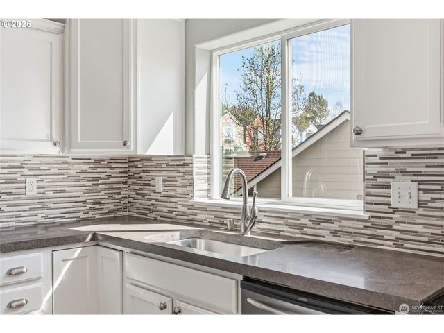 722 Nw MEADOW RIDGE Ln, Camas, WA 98607