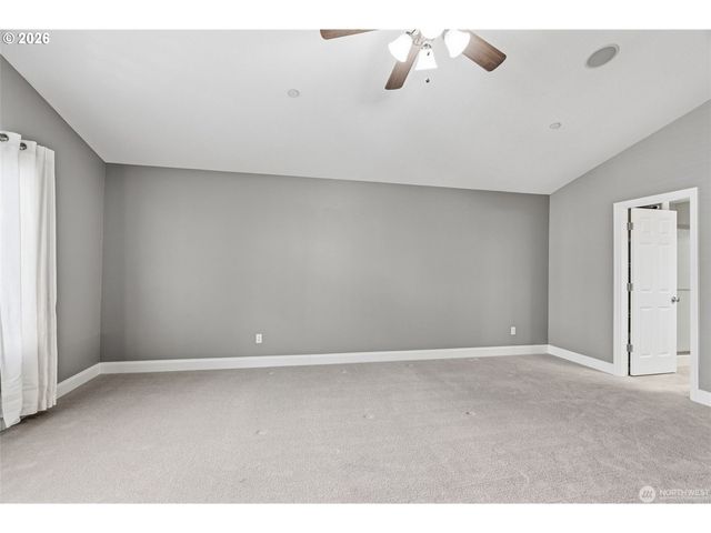 722 Nw MEADOW RIDGE Ln, Camas, WA 98607
