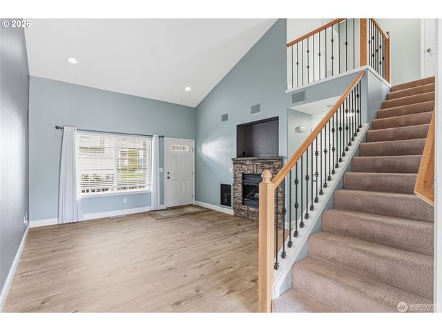 722 Nw MEADOW RIDGE Ln, Camas, WA 98607