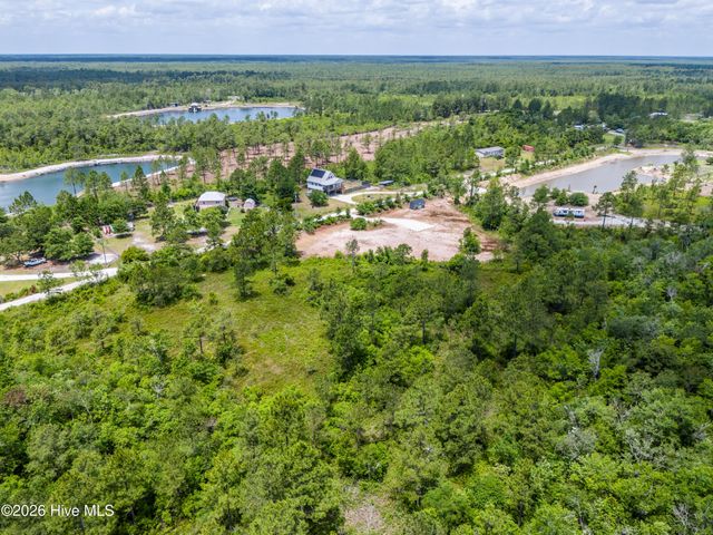244 Pilchers Branch Road, Holly Ridge, NC 28445