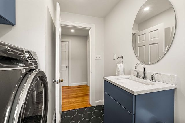 185 Hollis St, Groton, MA 01450