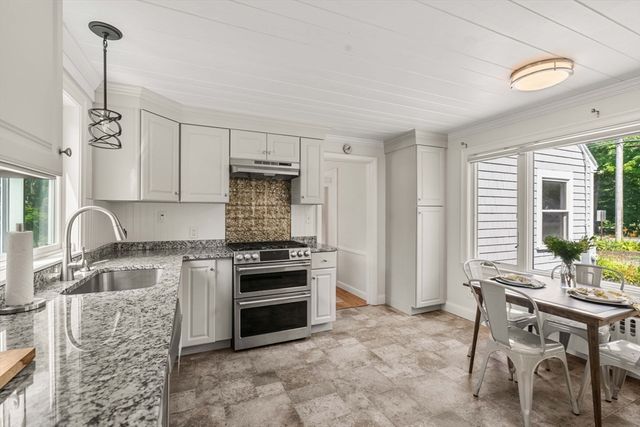 185 Hollis St, Groton, MA 01450