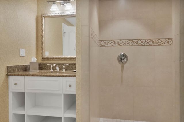 7593 GATHERING DRIVE 206, Reunion, FL 34747