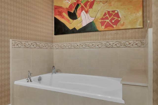 7593 GATHERING DRIVE 206, Reunion, FL 34747