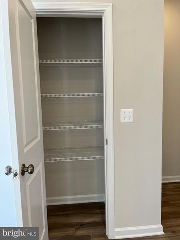 306 WATER COURSE DR, Ranson, WV 25438