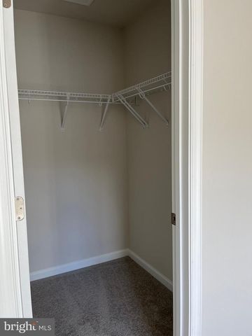 306 WATER COURSE DR, Ranson, WV 25438