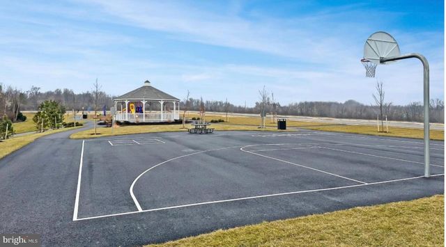 306 WATER COURSE DR, Ranson, WV 25438