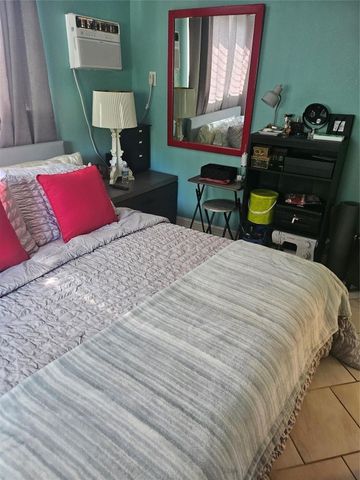 1045 SE 15th Street 13C, Fort Lauderdale, FL 33316