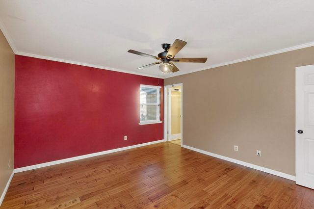 836 Springdale Road, Bedford, TX 76021