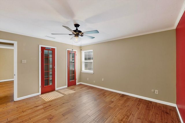 836 Springdale Road, Bedford, TX 76021