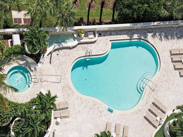 4255 Gulf Shore BLVD N 107, Naples, FL 34103