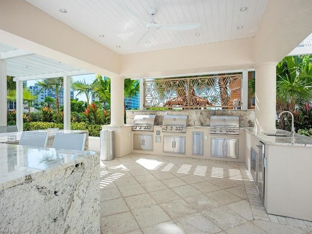 4255 Gulf Shore BLVD N 107, Naples, FL 34103