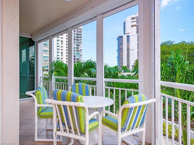 4255 Gulf Shore BLVD N 107, Naples, FL 34103