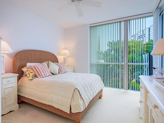 4255 Gulf Shore BLVD N 107, Naples, FL 34103