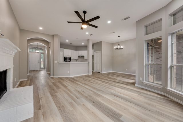 110 Sparrow Hawk, Mckinney, TX 75072