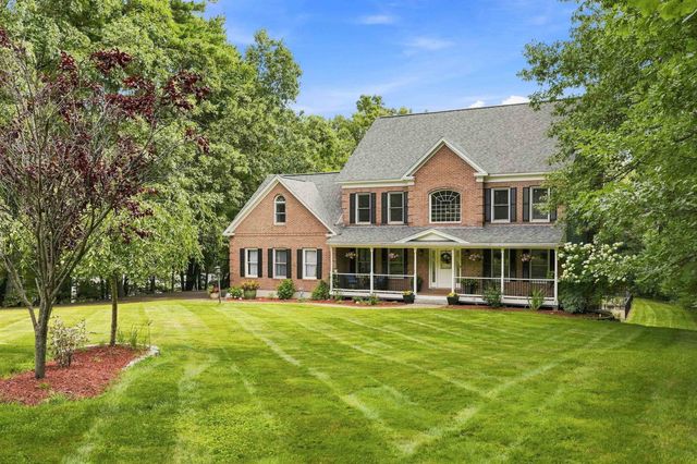 17 McAfee Farm Road, Bedford, NH 03110
