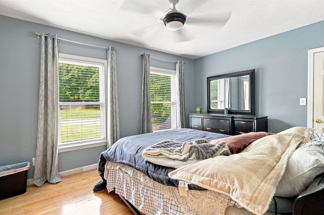 17 McAfee Farm Road, Bedford, NH 03110