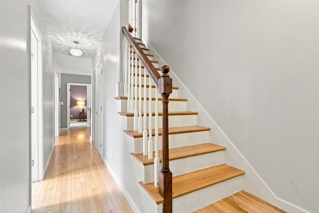 17 McAfee Farm Road, Bedford, NH 03110