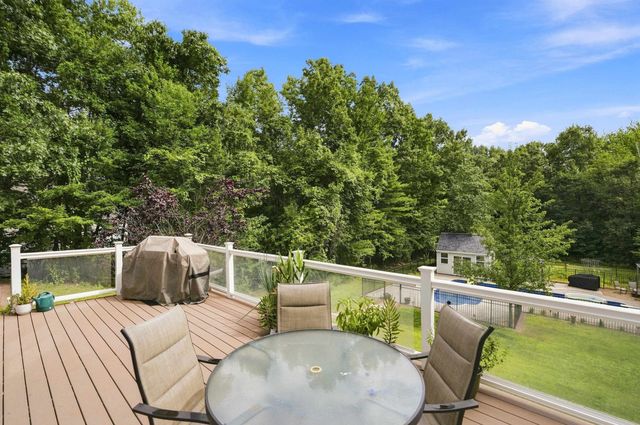17 McAfee Farm Road, Bedford, NH 03110