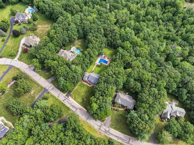 17 McAfee Farm Road, Bedford, NH 03110