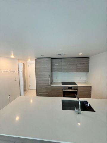 1300 S Miami Avenue 1811, Miami, FL 33130