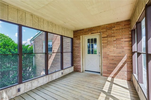 322 E Cassell Avenue, Barberton, OH 44203
