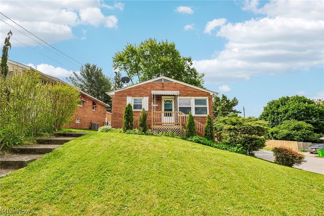 322 E Cassell Avenue, Barberton, OH 44203