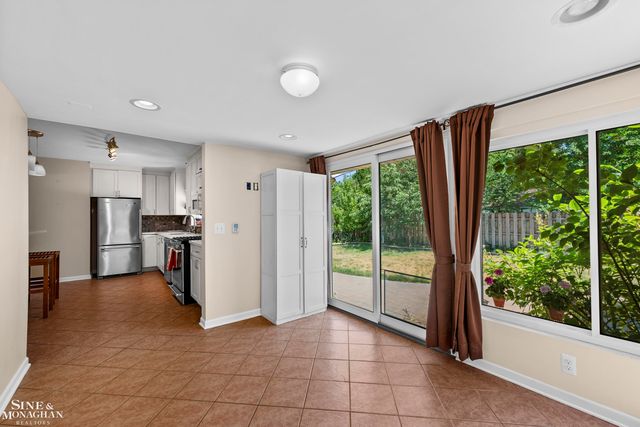 306 Ridge Road, Grosse Pointe Farms, MI 48236