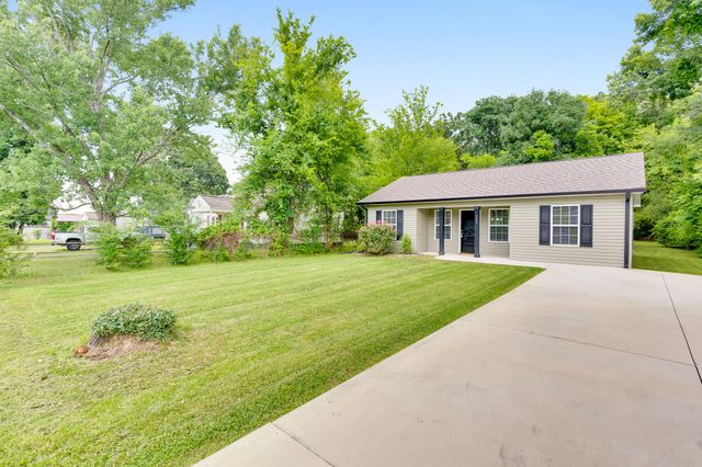 105 Biscayne Boulevard, Rossville, GA 30741