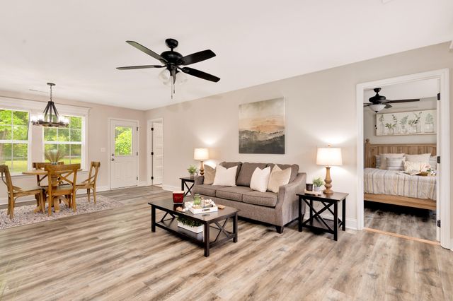 105 Biscayne Boulevard, Rossville, GA 30741